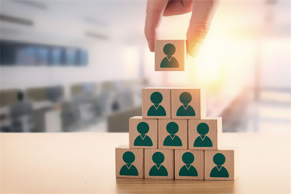 早盘如何识别资金切换方向？